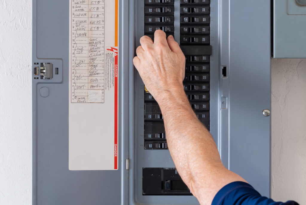 Circuit breaker repair in St. Louis